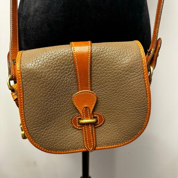 RARE 👜 Dooney & Bourke R51 Marble Bag – British Taupe Crossbody Satchel - Picture 6 of 15